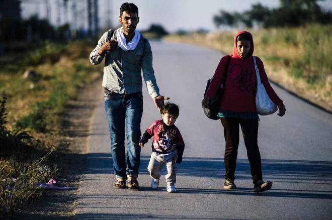 Uma família de refugiados no sul da Sérvia.
